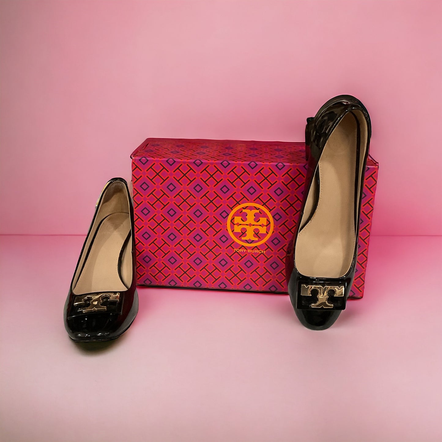 Tory Burch Size 9 Like New Black Pumps