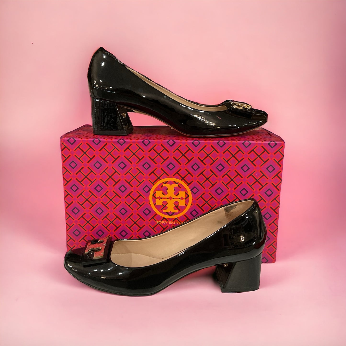 Tory Burch Size 9 Like New Black Pumps