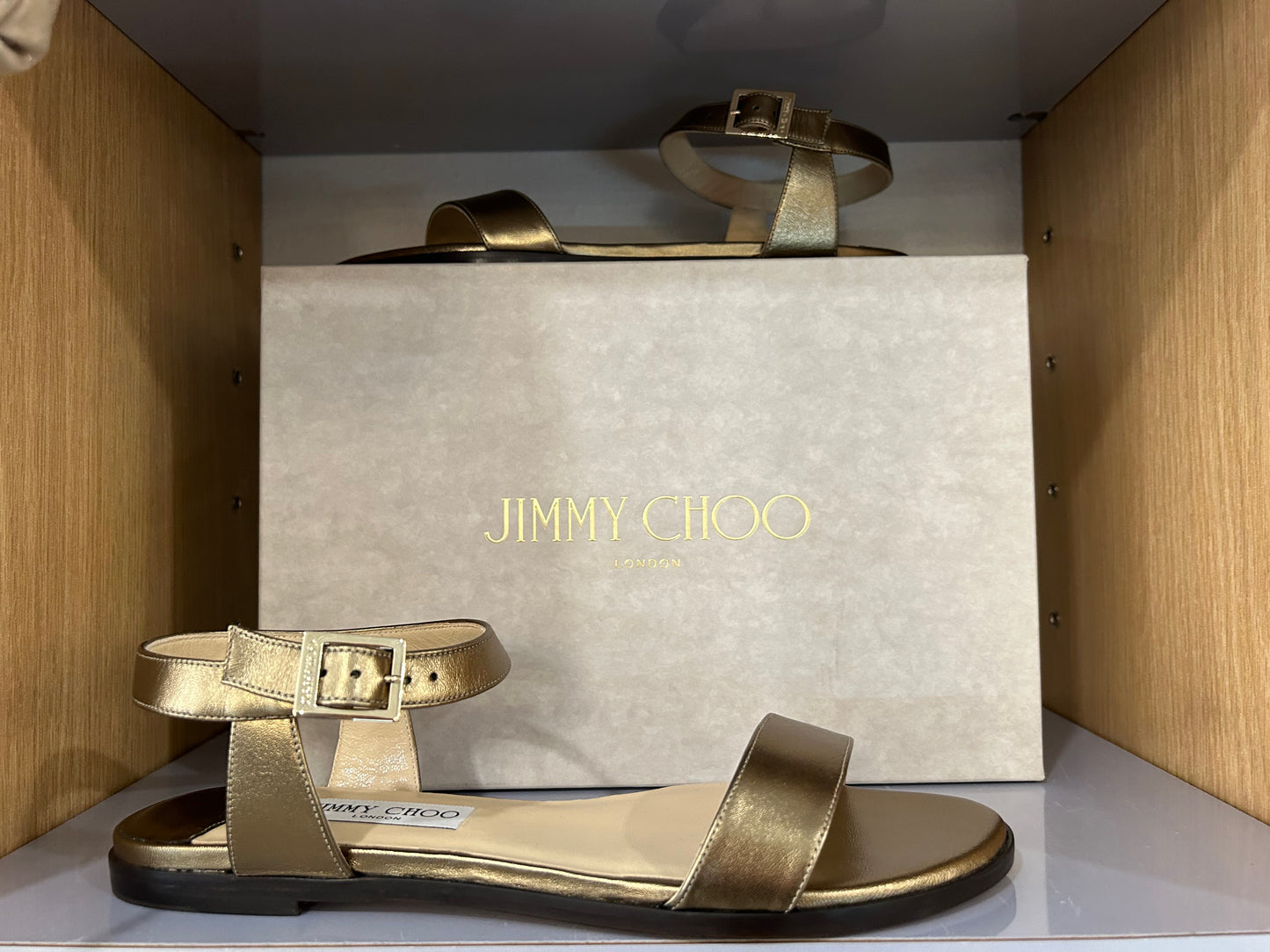 Jimmy Choo Size 9.5 Like New Gold Sandals